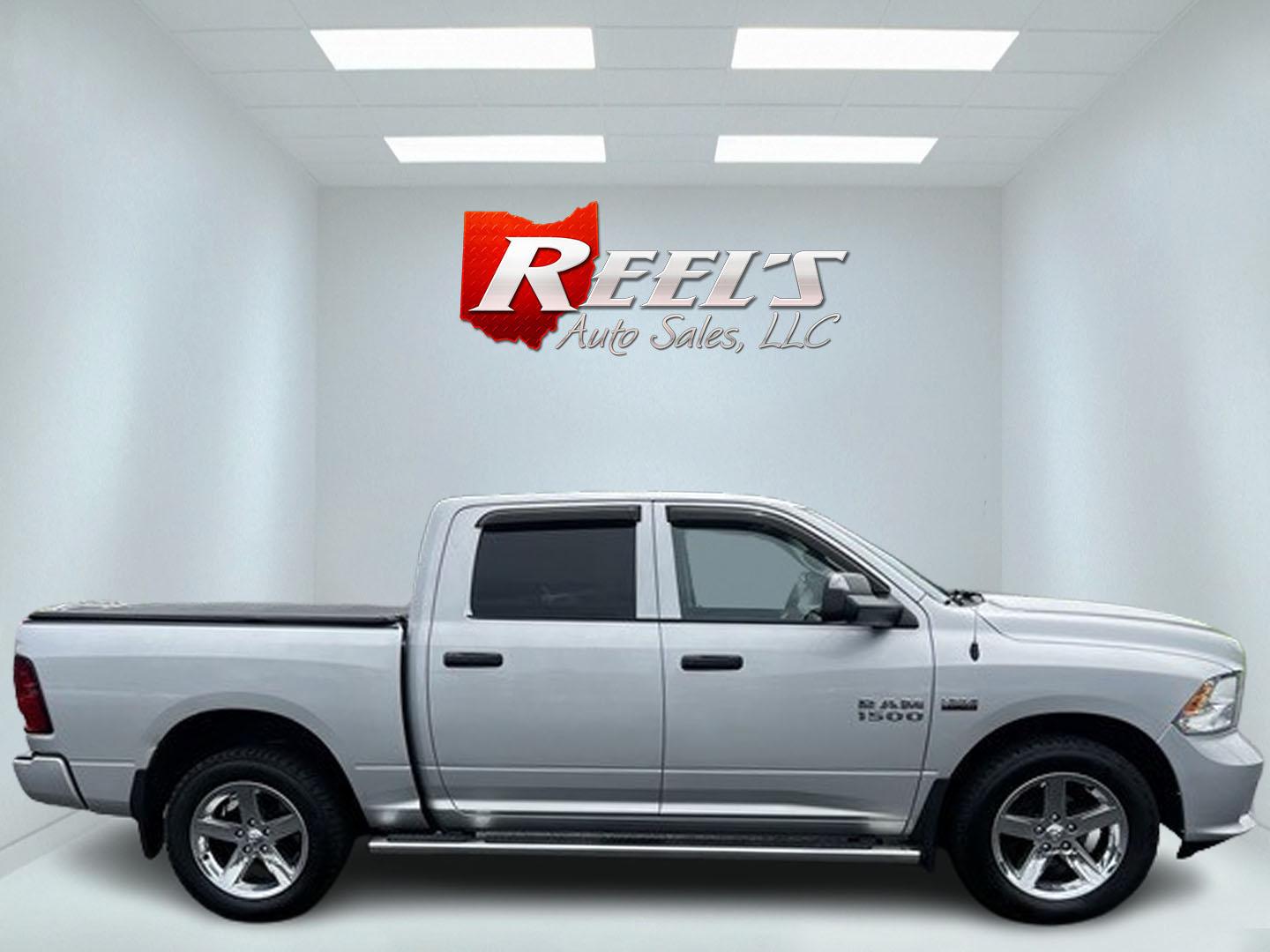 2017 Silver /Black RAM 1500 Express Crew Cab SWB 4WD (3C6RR7KT8HG) with an 5.7L V8 OHV 16V engine, 8A transmission, located at 11115 Chardon Rd. , Chardon, OH, 44024, (440) 214-9705, 41.580246, -81.241943 - Photo#4