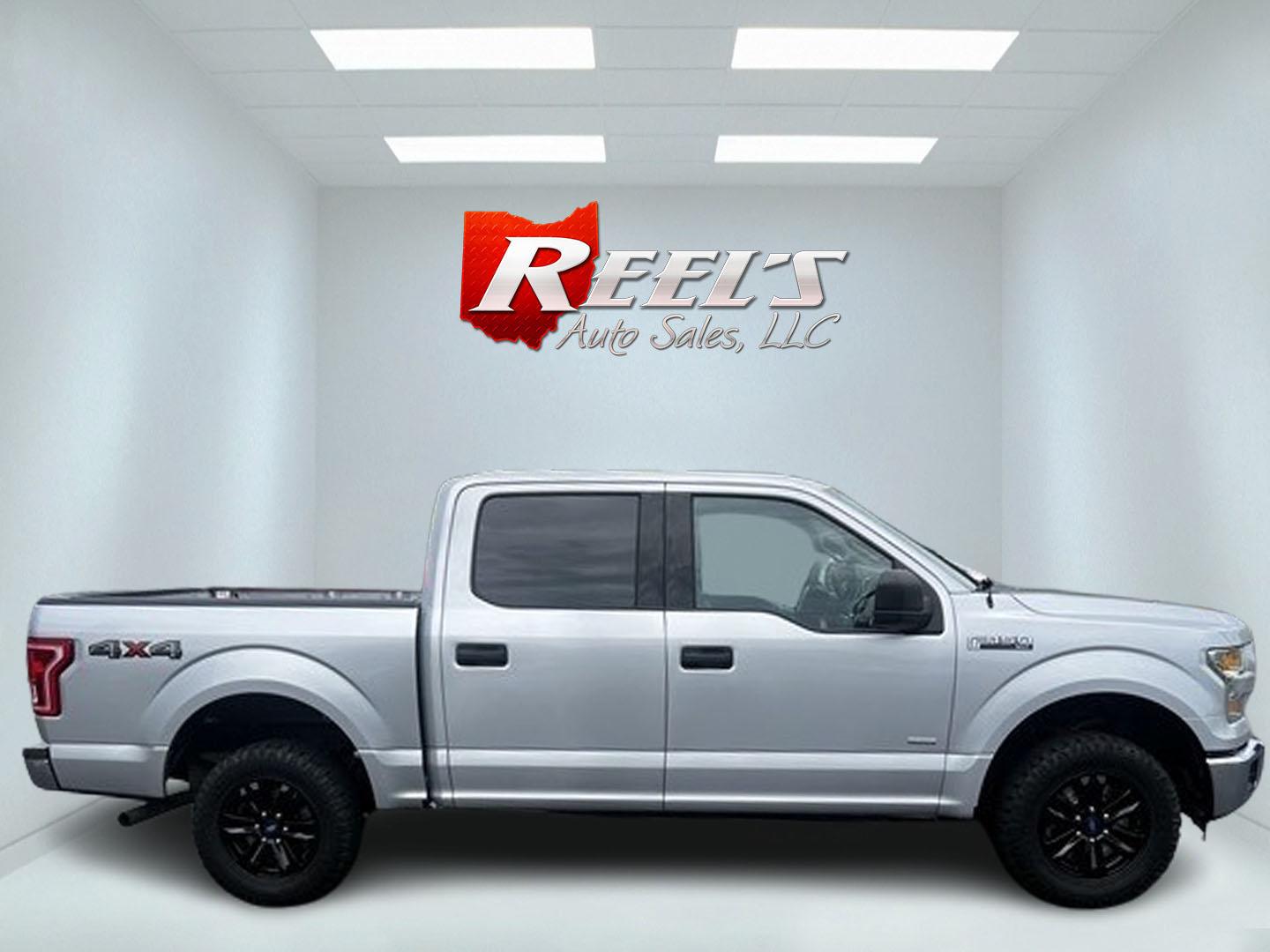 2016 Silver /Black Ford F-150 XLT SuperCrew 5.5-ft. Bed 4WD (1FTEW1EP2GF) with an 2.7L V6 DOHC 24V TWIN TURBO engine, 6 Speed Automatic transmission, located at 11115 Chardon Rd. , Chardon, OH, 44024, (440) 214-9705, 41.580246, -81.241943 - Photo#4