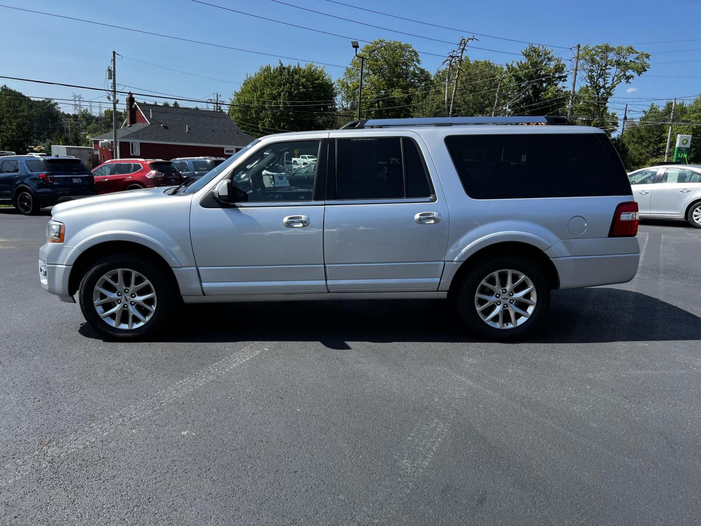 2017 Silver /Black Ford Expedition EL Limited 4WD (1FMJK2AT3HE) with an 3.5L V6 DOHC 24V TWIN TURBO engine, 6A transmission, located at 11115 Chardon Rd. , Chardon, OH, 44024, (440) 214-9705, 41.580246, -81.241943 - Photo#17