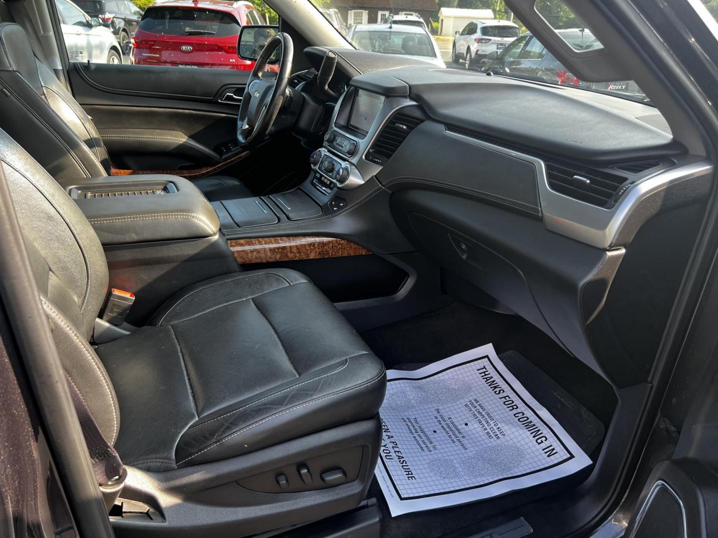 2017 Gray /Black Chevrolet Suburban Premier 4WD (1GNSKJKCXHR) with an 5.3L V8 OHV 16V engine, 6-Speed Automatic transmission, located at 547 E. Main St., Orwell, OH, 44076, (440) 437-5893, 41.535435, -80.847855 - This 2017 Chevrolet Suburban Premier 4WD is a robust full-size SUV powered by a 5.3-liter V8 Vortec engine with a 6-speed automatic transmission, offering a towing capacity of 6,000 pounds and equipped with a G80 locking rear differential and 3.08 gearing. It boasts an array of luxury and technology - Photo#55