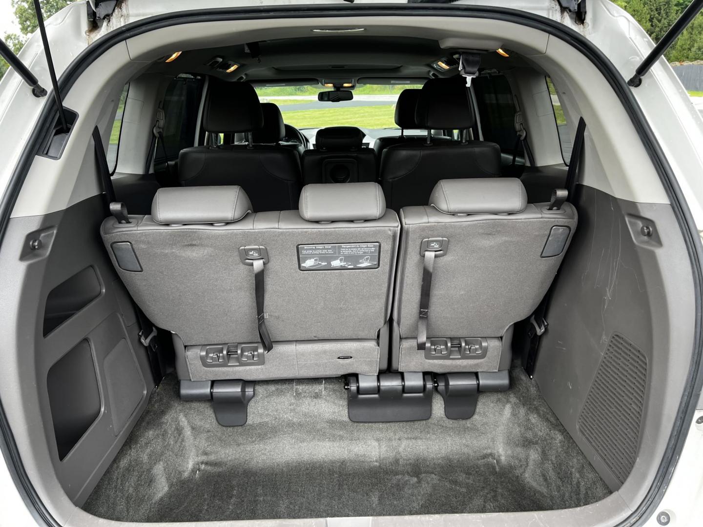 2016 /Gray Honda Odyssey EX-L (5FNRL5H61GB) with an 3.5L V6 SOHC 24V engine, 6A transmission, located at 11115 Chardon Rd. , Chardon, OH, 44024, (440) 214-9705, 41.580246, -81.241943 - Photo#38