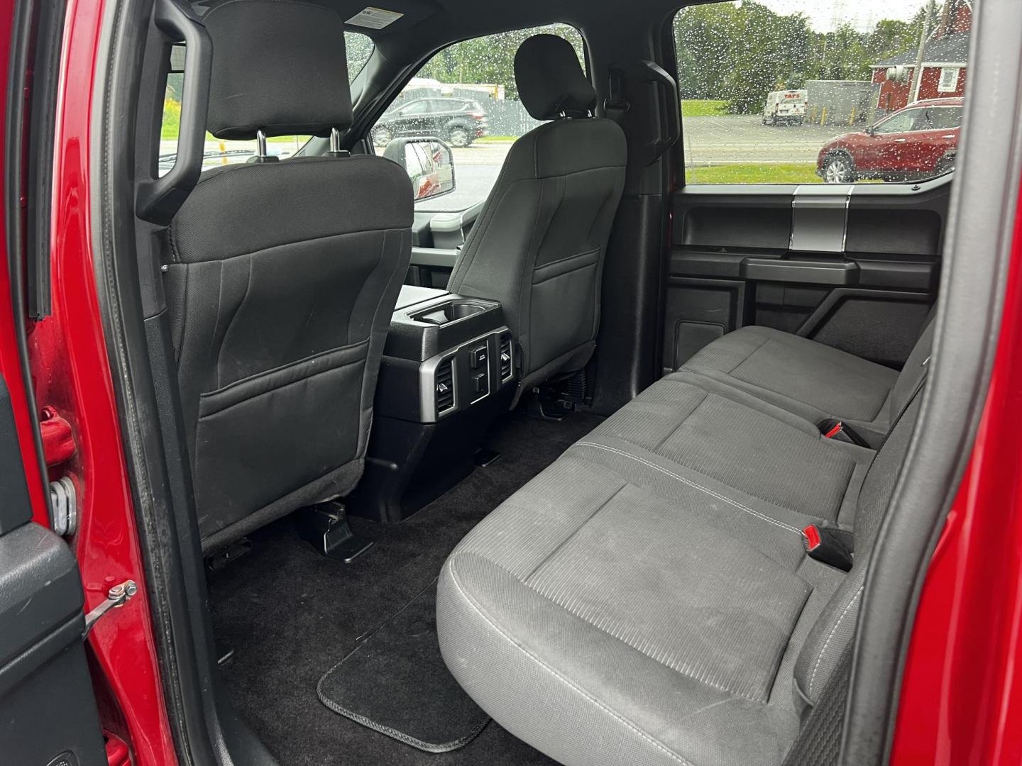 2016 Red /Black Ford F-150 XLT SuperCrew 6.5-ft. Bed 4WD (1FTEW1EP0GF) with an 2.7L V6 DOHC 24V TWIN TURBO engine, 6-Speed Automatic transmission, located at 11115 Chardon Rd. , Chardon, OH, 44024, (440) 214-9705, 41.580246, -81.241943 - Photo#36