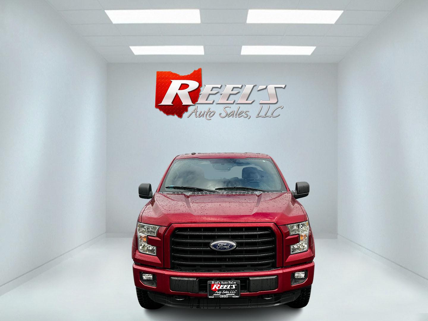 2016 Red /Black Ford F-150 XLT SuperCrew 6.5-ft. Bed 4WD (1FTEW1EP0GF) with an 2.7L V6 DOHC 24V TWIN TURBO engine, 6-Speed Automatic transmission, located at 11115 Chardon Rd. , Chardon, OH, 44024, (440) 214-9705, 41.580246, -81.241943 - Photo#1