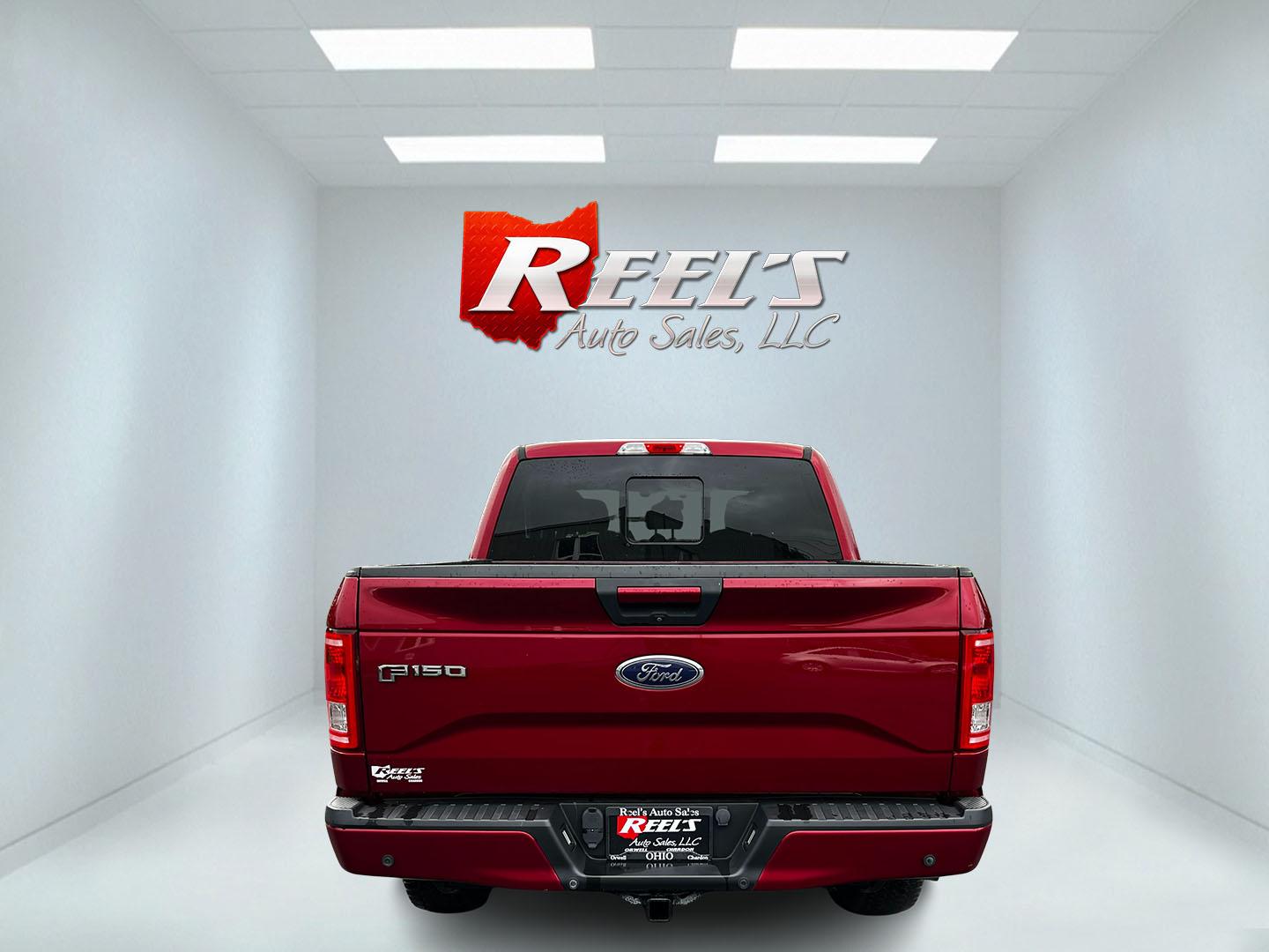 2016 Red /Black Ford F-150 XLT SuperCrew 6.5-ft. Bed 4WD (1FTEW1EP0GF) with an 2.7L V6 DOHC 24V TWIN TURBO engine, 6-Speed Automatic transmission, located at 11115 Chardon Rd. , Chardon, OH, 44024, (440) 214-9705, 41.580246, -81.241943 - Photo#6