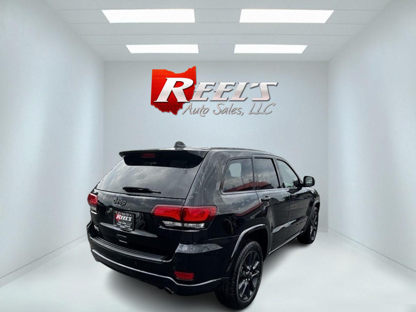 2019 Black /Black Jeep Grand Cherokee Altitude 4WD (1C4RJFAG3KC) with an 3.6L V6 DOHC 24V engine, 8A transmission, located at 547 E. Main St., Orwell, OH, 44076, (440) 437-5893, 41.535435, -80.847855 - Photo#5