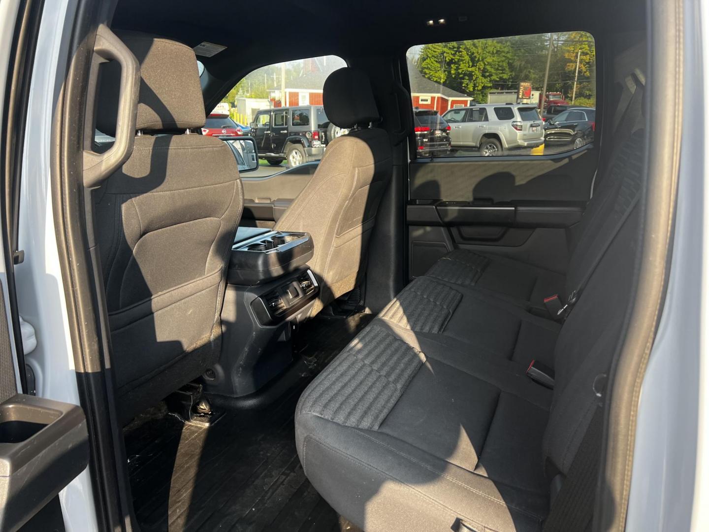 2021 White /Black Ford F-150 STX SuperCrew 5.5-ft. Bed 4WD (1FTEW1EP0MK) with an 2.7L V6 DOHC 24V TWIN TURBO engine, 10 Speed Auto transmission, located at 11115 Chardon Rd. , Chardon, OH, 44024, (440) 214-9705, 41.580246, -81.241943 - Photo#30