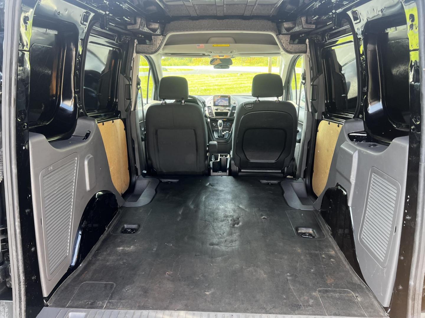 2019 Black /Black Ford Transit Connect Cargo Van XL SWB w/Rear 180 Degree Door (NM0LS6E22K1) with an 2.0L I4 DOHC 16V engine, 8-Speed Automatic transmission, located at 11115 Chardon Rd. , Chardon, OH, 44024, (440) 214-9705, 41.580246, -81.241943 - This One Owner 2019 Ford Transit Connect Cargo Van is a practical and efficient choice for businesses or individuals requiring a reliable work vehicle. It is equipped with a 2.0-liter I4 engine and an 8-speed automatic transmission, offering a balance of power and fuel efficiency with a highway rati - Photo#30