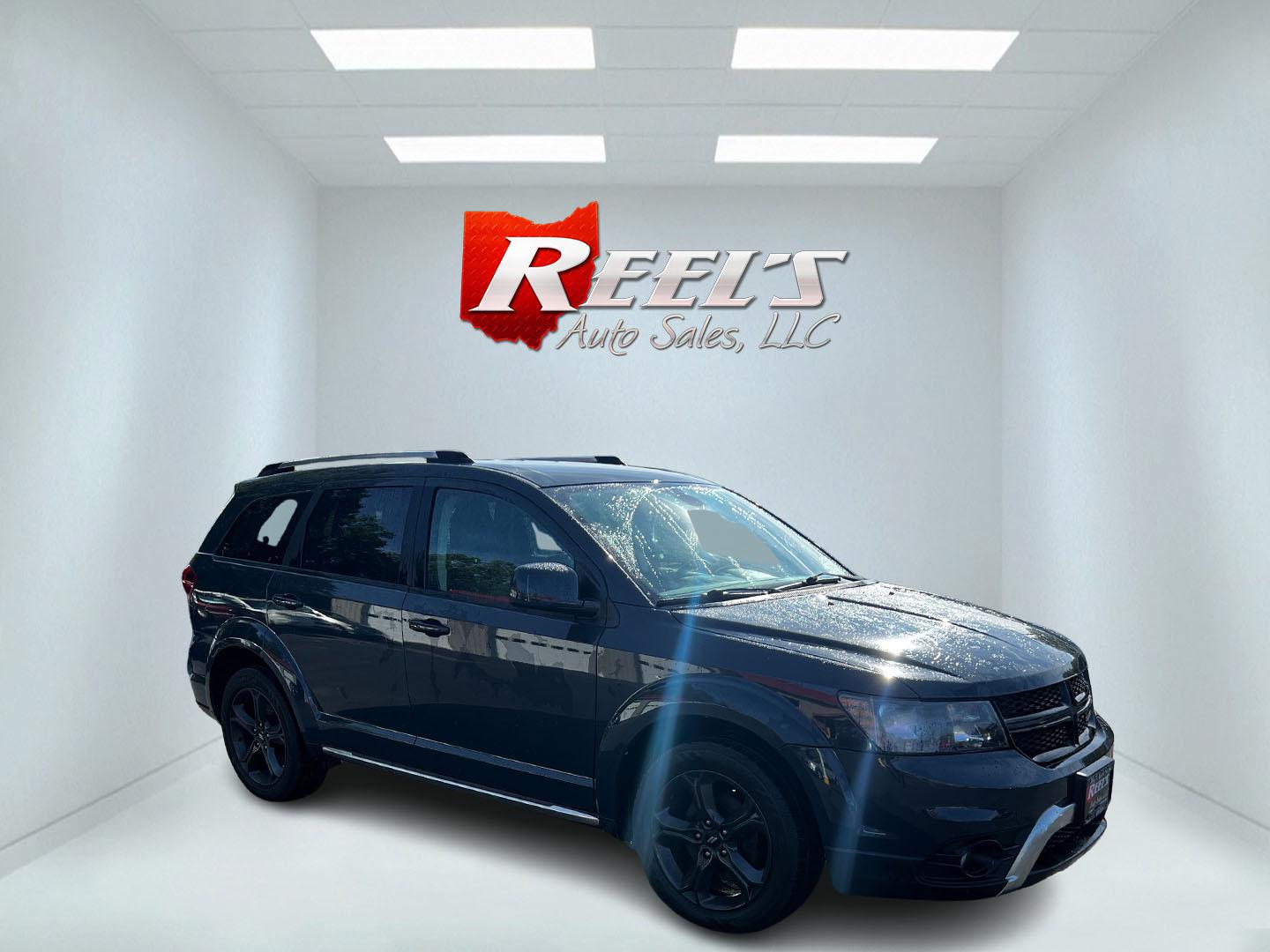 2018 Gray /Black Dodge Journey Crossroad AWD (3C4PDDGG4JT) with an 3.6L V6 DOHC 24V engine, 6A transmission, located at 547 E. Main St., Orwell, OH, 44076, (440) 437-5893, 41.535435, -80.847855 - Photo#3