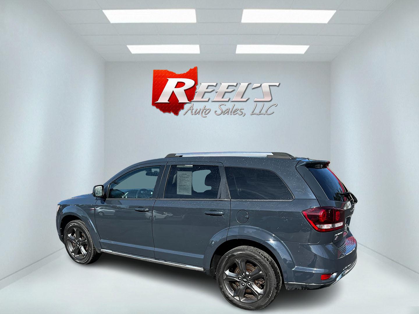 2018 Gray /Black Dodge Journey Crossroad AWD (3C4PDDGG4JT) with an 3.6L V6 DOHC 24V engine, 6A transmission, located at 547 E. Main St., Orwell, OH, 44076, (440) 437-5893, 41.535435, -80.847855 - Photo#8