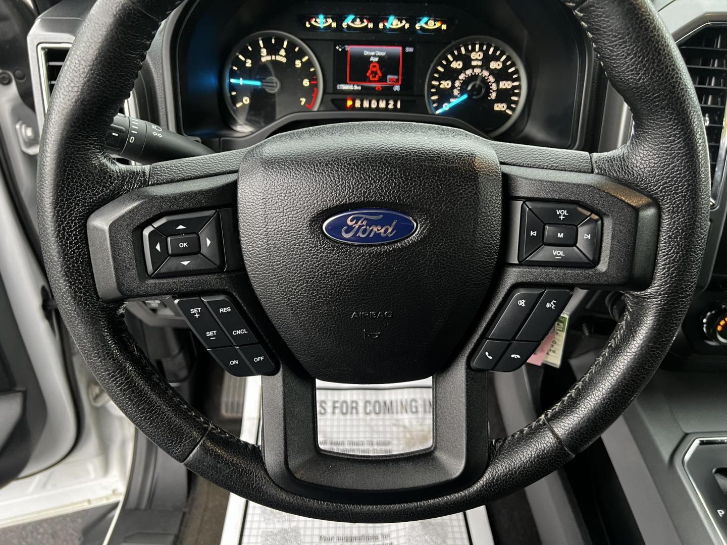 2016 White /Black Ford F-150 XLT SuperCrew 5.5-ft. Bed 4WD (1FTEW1EP5GF) with an 2.7L V6 DOHC 24V TWIN TURBO engine, 6-Speed Automatic transmission, located at 11115 Chardon Rd. , Chardon, OH, 44024, (440) 214-9705, 41.580246, -81.241943 - Photo#25