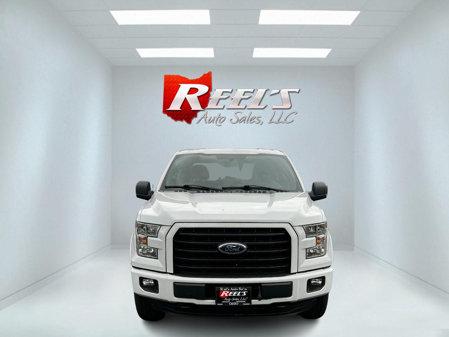 2016 White /Black Ford F-150 XLT SuperCrew 5.5-ft. Bed 4WD (1FTEW1EP5GF) with an 2.7L V6 DOHC 24V TWIN TURBO engine, 6-Speed Automatic transmission, located at 11115 Chardon Rd. , Chardon, OH, 44024, (440) 214-9705, 41.580246, -81.241943 - Photo#1