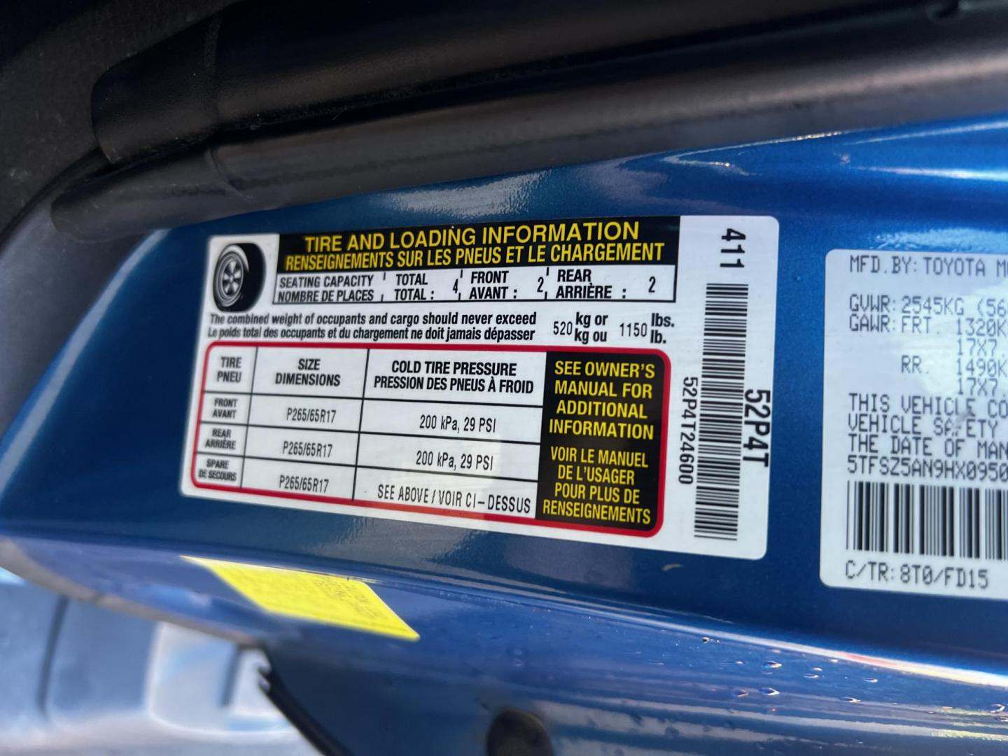 2017 Blue /Black Toyota Tacoma TRD Sport Access Cab V6 6AT 4WD (5TFSZ5AN9HX) with an 3.5L V6 DOHC 24V engine, 6A transmission, located at 11115 Chardon Rd. , Chardon, OH, 44024, (440) 214-9705, 41.580246, -81.241943 - Photo#19