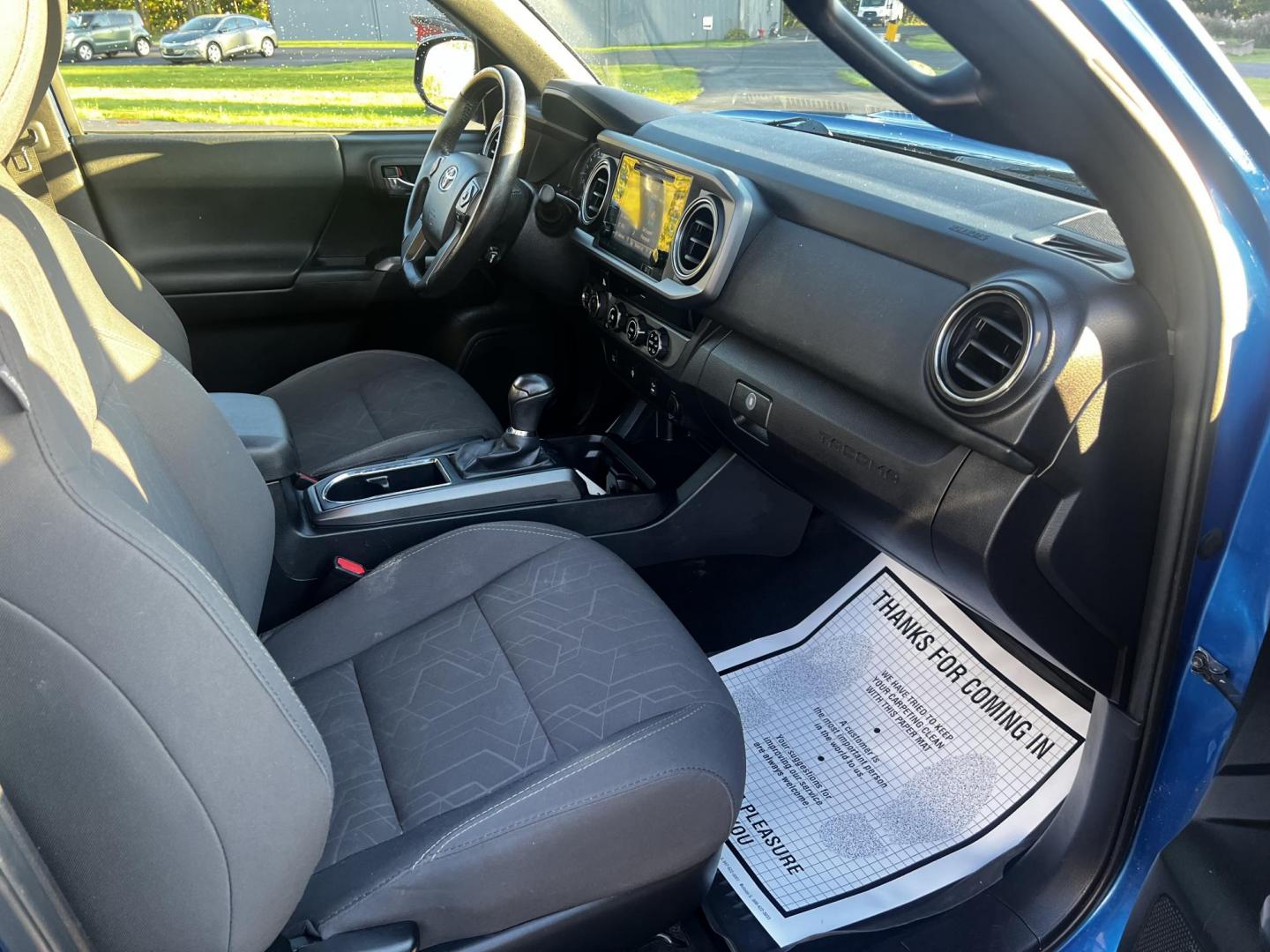 2017 Blue /Black Toyota Tacoma TRD Sport Access Cab V6 6AT 4WD (5TFSZ5AN9HX) with an 3.5L V6 DOHC 24V engine, 6A transmission, located at 11115 Chardon Rd. , Chardon, OH, 44024, (440) 214-9705, 41.580246, -81.241943 - Photo#33