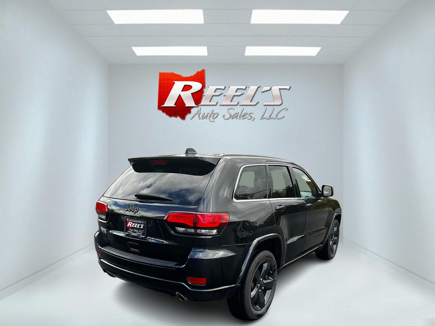 2015 Black /Black Jeep Grand Cherokee Altitude 4WD (1C4RJFAG1FC) with an 3.6L V6 DOHC 24V FFV engine, 8-Speed Automatic transmission, located at 547 E. Main St., Orwell, OH, 44076, (440) 437-5893, 41.535435, -80.847855 - Photo#5