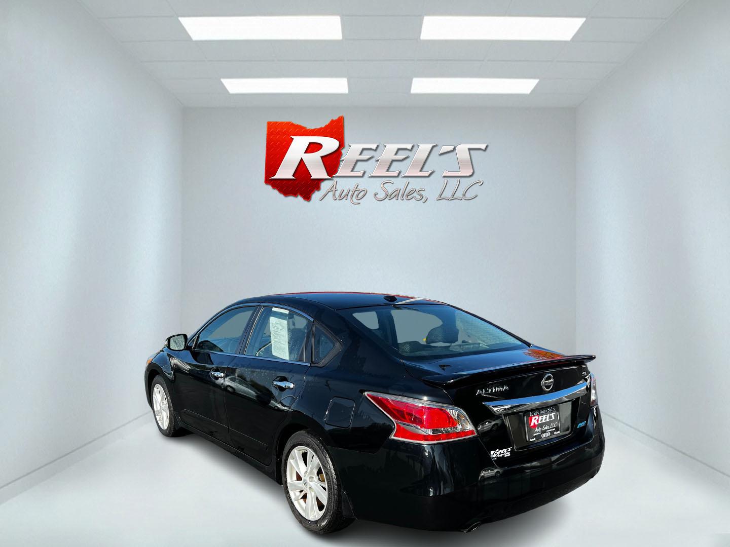 2014 Black /Black Nissan Altima 2.5 SL (1N4AL3AP1EC) with an 2.5L I4 DOHC 16V engine, Automatic transmission, located at 11115 Chardon Rd. , Chardon, OH, 44024, (440) 214-9705, 41.580246, -81.241943 - This One Owner 2014 Nissan Altima 2.5 SL is a midsize sedan that effectively combines efficiency, comfort, and technology. It features a 2.5-liter inline-4 engine achieving up to 37 MPG on the highway, with a Sport Mode for enhanced driving dynamics. Interior highlights include a leather interior, p - Photo#7