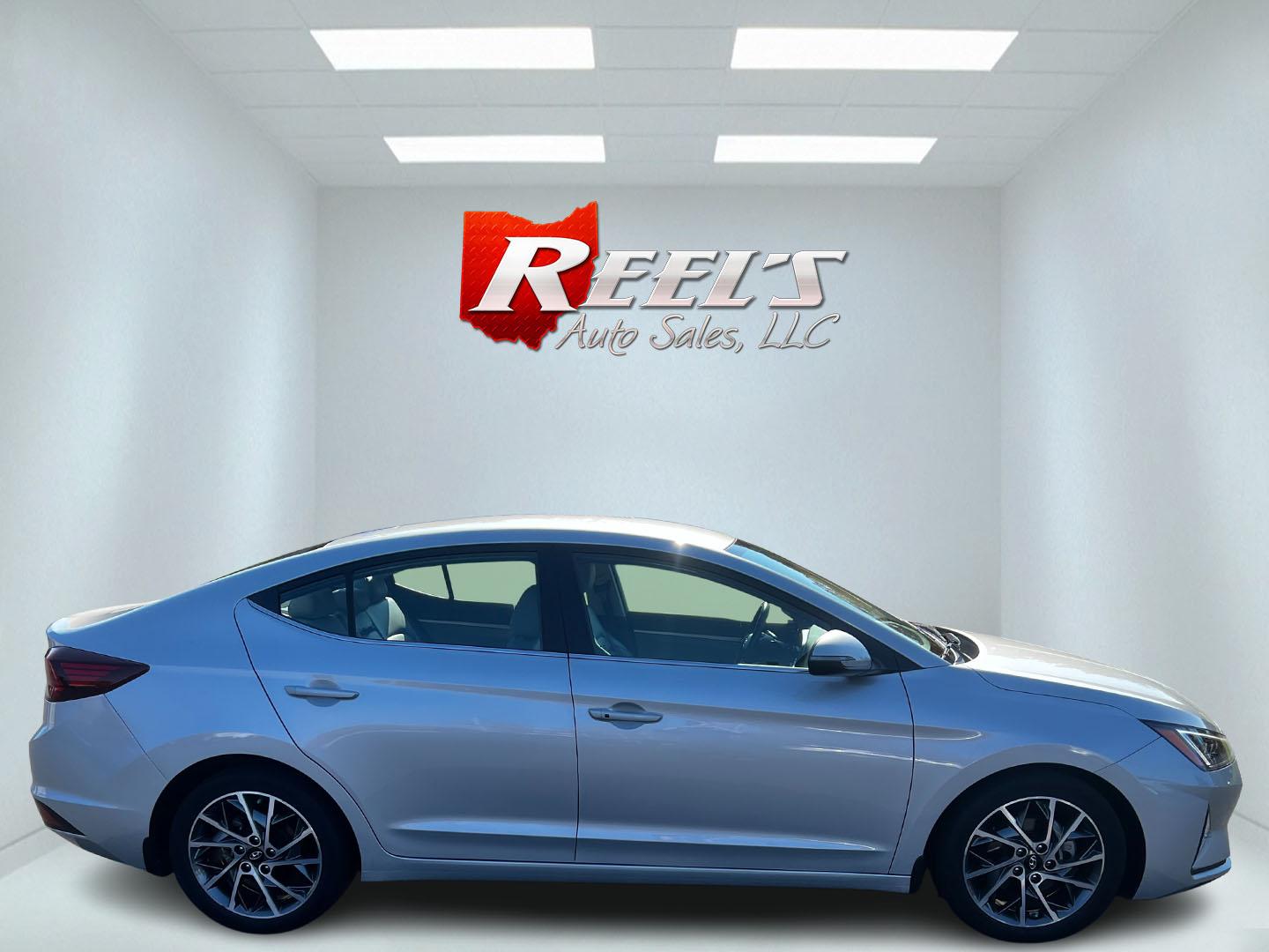 2020 Silver /Gray Hyundai Elantra Limited (5NPD84LFXLH) with an 2.0L I4 DOHC 16V engine, Automatic transmission, located at 547 E. Main St., Orwell, OH, 44076, (440) 437-5893, 41.535435, -80.847855 - This One Owner 2020 Hyundai Elantra Limited stands out as an efficient and feature-packed compact car, delivering an impressive 40 MPG on the highway. It comes with a suite of advanced safety features like forward collision warning, lane keep assist, blind spot monitoring, and a backup camera to ens - Photo#4