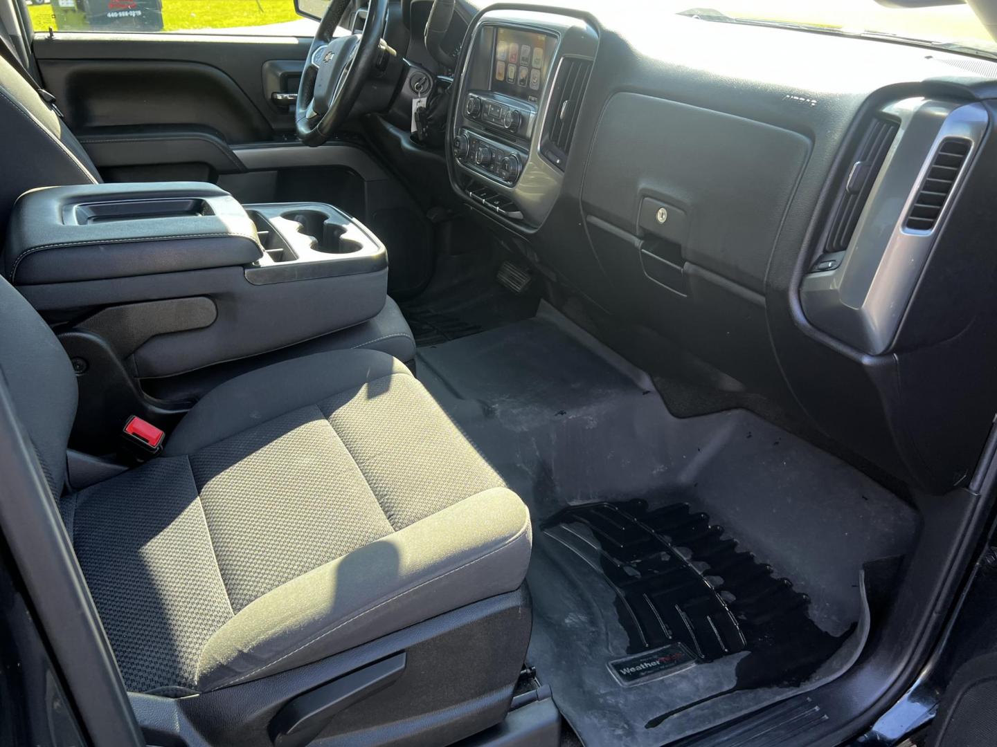 2016 Black /Black Chevrolet Silverado 1500 LT Crew Cab 4WD (3GCUKREC9GG) with an 5.3L V8 OHV 16V engine, 6A transmission, located at 11115 Chardon Rd. , Chardon, OH, 44024, (440) 214-9705, 41.580246, -81.241943 - This One Owner 2016 Chevrolet Silverado 1500 LT Crew Cab offers a robust combination of features suitable for both utility and comfort. It's powered by a 5.3-liter Vortec V8 engine paired with a 6-speed automatic transmission, delivering 355 horsepower and a towing capacity of up to 9,100 pounds, th - Photo#35