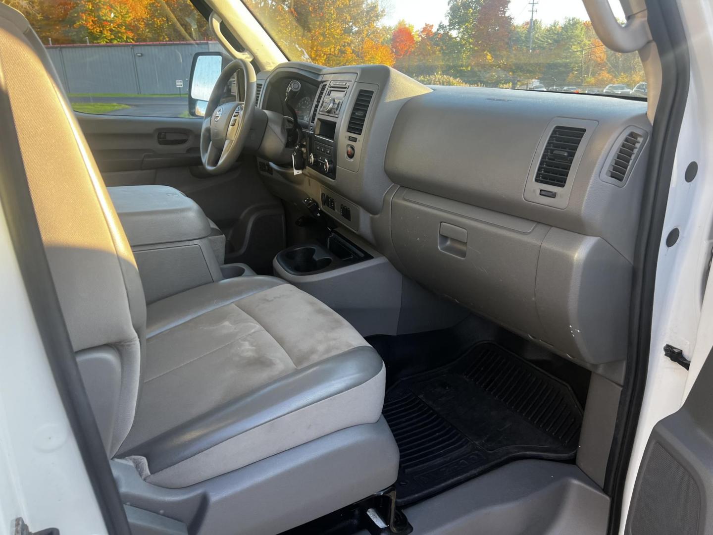 2015 White /Gray Nissan NV Cargo 2500 HD SV V8 High Roof (1N6AF0LY4FN) with an 5.6L V8 DOHC 32V engine, 5-Speed Automatic transmission, located at 11115 Chardon Rd. , Chardon, OH, 44024, (440) 214-9705, 41.580246, -81.241943 - Photo#27