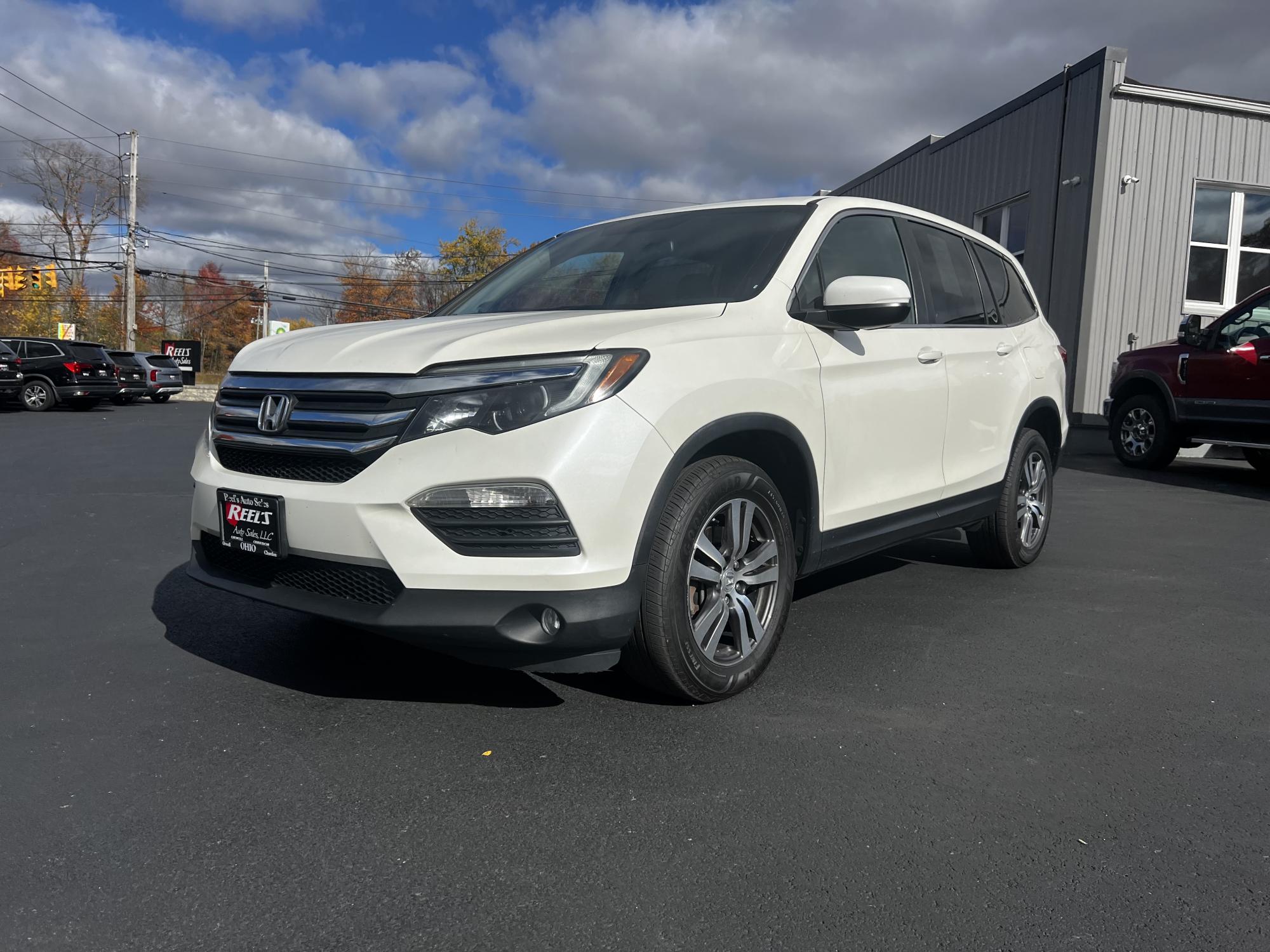 photo of 2016 Honda Pilot EXL 4WD