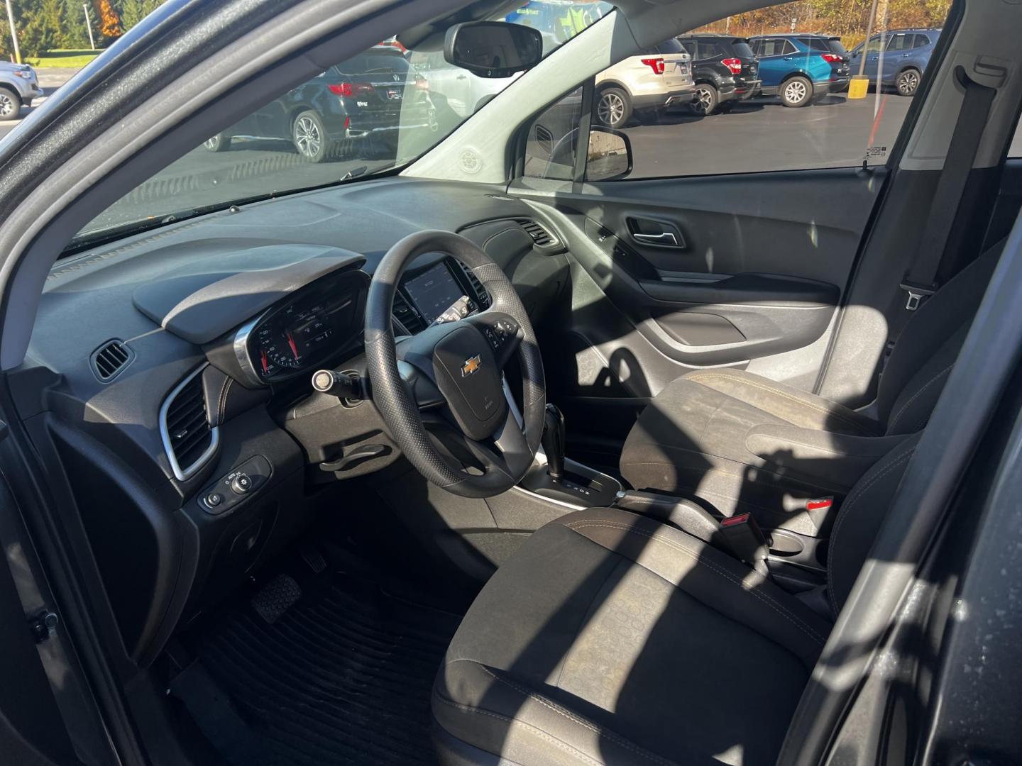 2020 Gray /Black Chevrolet Trax LS FWD (3GNCJKSB9LL) with an 1.4L I4 DOHC 16V TURBO engine, 6A transmission, located at 547 E. Main St., Orwell, OH, 44076, (440) 437-5893, 41.535435, -80.847855 - Photo#14