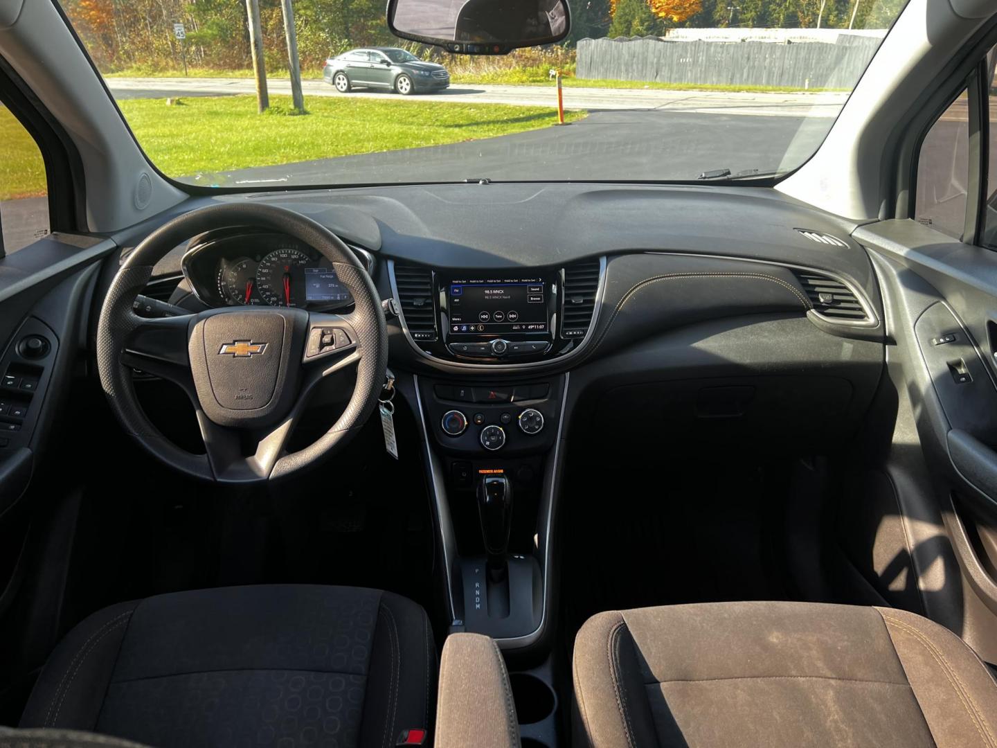 2020 Gray /Black Chevrolet Trax LS FWD (3GNCJKSB9LL) with an 1.4L I4 DOHC 16V TURBO engine, 6A transmission, located at 547 E. Main St., Orwell, OH, 44076, (440) 437-5893, 41.535435, -80.847855 - Photo#29