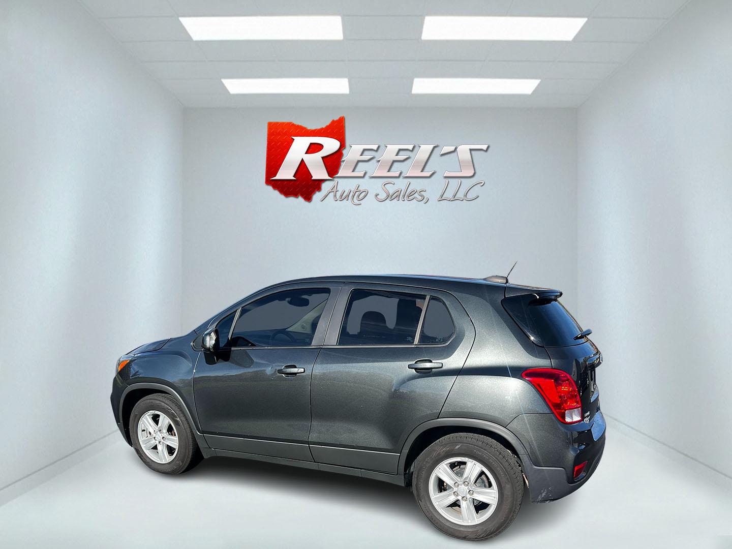 2020 Gray /Black Chevrolet Trax LS FWD (3GNCJKSB9LL) with an 1.4L I4 DOHC 16V TURBO engine, 6A transmission, located at 547 E. Main St., Orwell, OH, 44076, (440) 437-5893, 41.535435, -80.847855 - Photo#7