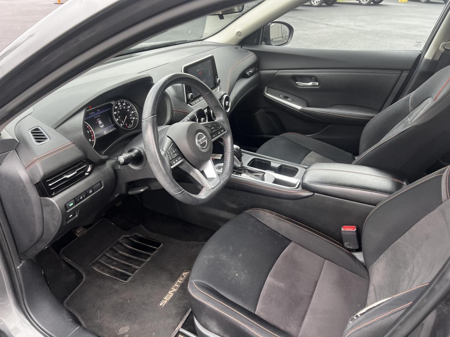 2020 Gray /Black Nissan Sentra SR (3N1AB8DV9LY) with an 2.0L I4 SFI DOHC 16V engine, Automatic transmission, located at 11115 Chardon Rd. , Chardon, OH, 44024, (440) 214-9705, 41.580246, -81.241943 - This One Owner 2020 Nissan Sentra SR is a well-equipped compact sedan featuring a 2.0-liter inline-four engine. It offers impressive safety and convenience elements such as LED headlights with dusk-sensing and auto high beams, blind spot monitoring, lane keep assist, adaptive cruise control, and aut - Photo#12