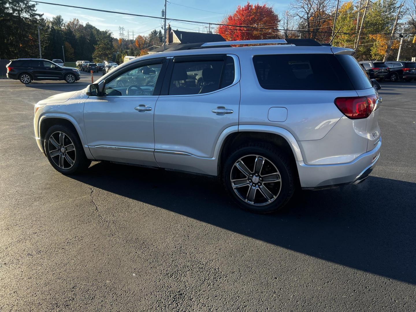 2017 Silver /Black GMC Acadia Denali AWD (1GKKNXLS0HZ) with an 3.6L V6 DOHC 24V engine, 6 Speed Automatic transmission, located at 11115 Chardon Rd. , Chardon, OH, 44024, (440) 214-9705, 41.580246, -81.241943 - This 2017 GMC Acadia Denali AWD is a premium midsize SUV that combines luxury with performance, driven by a 3.6-liter V6 engine paired with a 6-speed automatic transmission. It’s outfitted with HID headlights and power front seats, offering superior visibility and comfort. The interior features tr - Photo#12