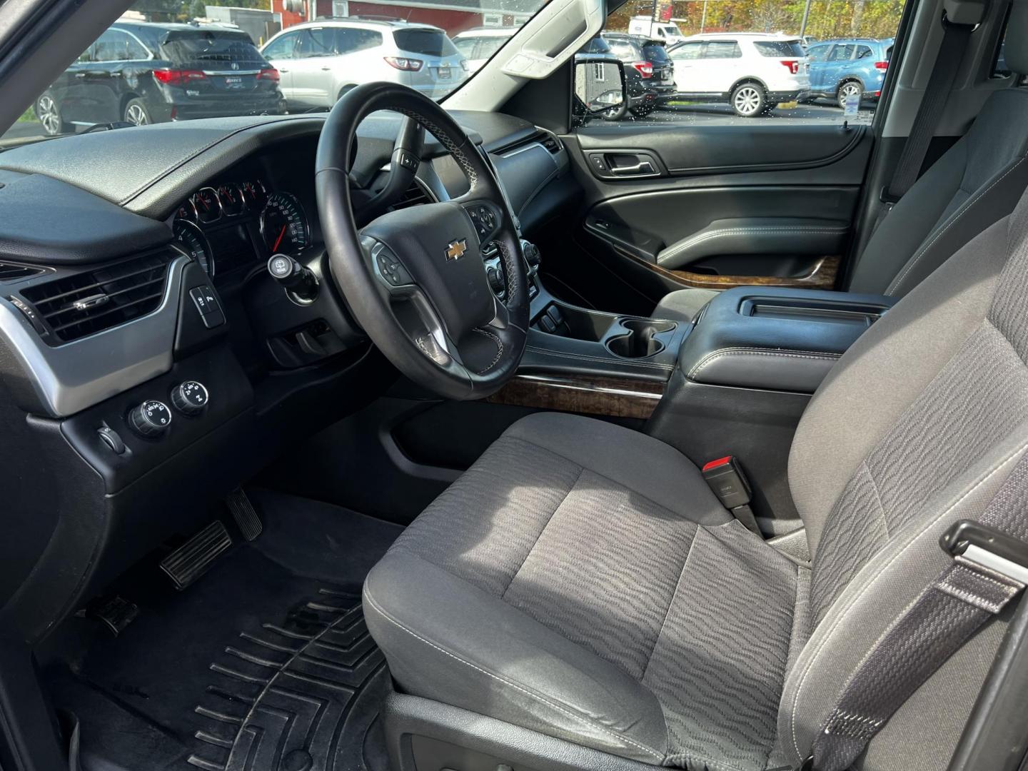 2016 Gray /Black Chevrolet Tahoe LS 4WD (1GNSKAKC3GR) with an 5.3L V8 OHV 16V engine, 6A transmission, located at 11115 Chardon Rd. , Chardon, OH, 44024, (440) 214-9705, 41.580246, -81.241943 - Photo#15