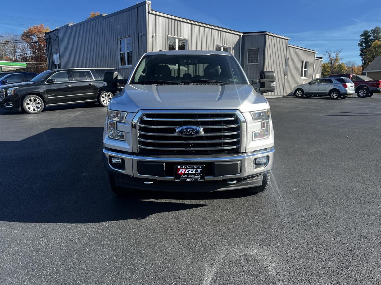 2017 Silver /Gray Ford F-150 XLT SuperCrew 5.5-ft. Bed 4WD (1FTEW1EG1HF) with an 3.5 V6 TWIN TURBO engine, 10 Speed Auto transmission, located at 11115 Chardon Rd. , Chardon, OH, 44024, (440) 214-9705, 41.580246, -81.241943 - This 2017 Ford F-150 XLT Crew Cab 4WD is a versatile and capable truck, equipped with a 3.5L Twin Turbo EcoBoost V6 engine and a 10-speed automatic transmission. It boasts a robust towing capacity of 10,700 pounds, making it suitable for heavy-duty tasks. With 3.31 gearing, it balances efficiency an - Photo#7