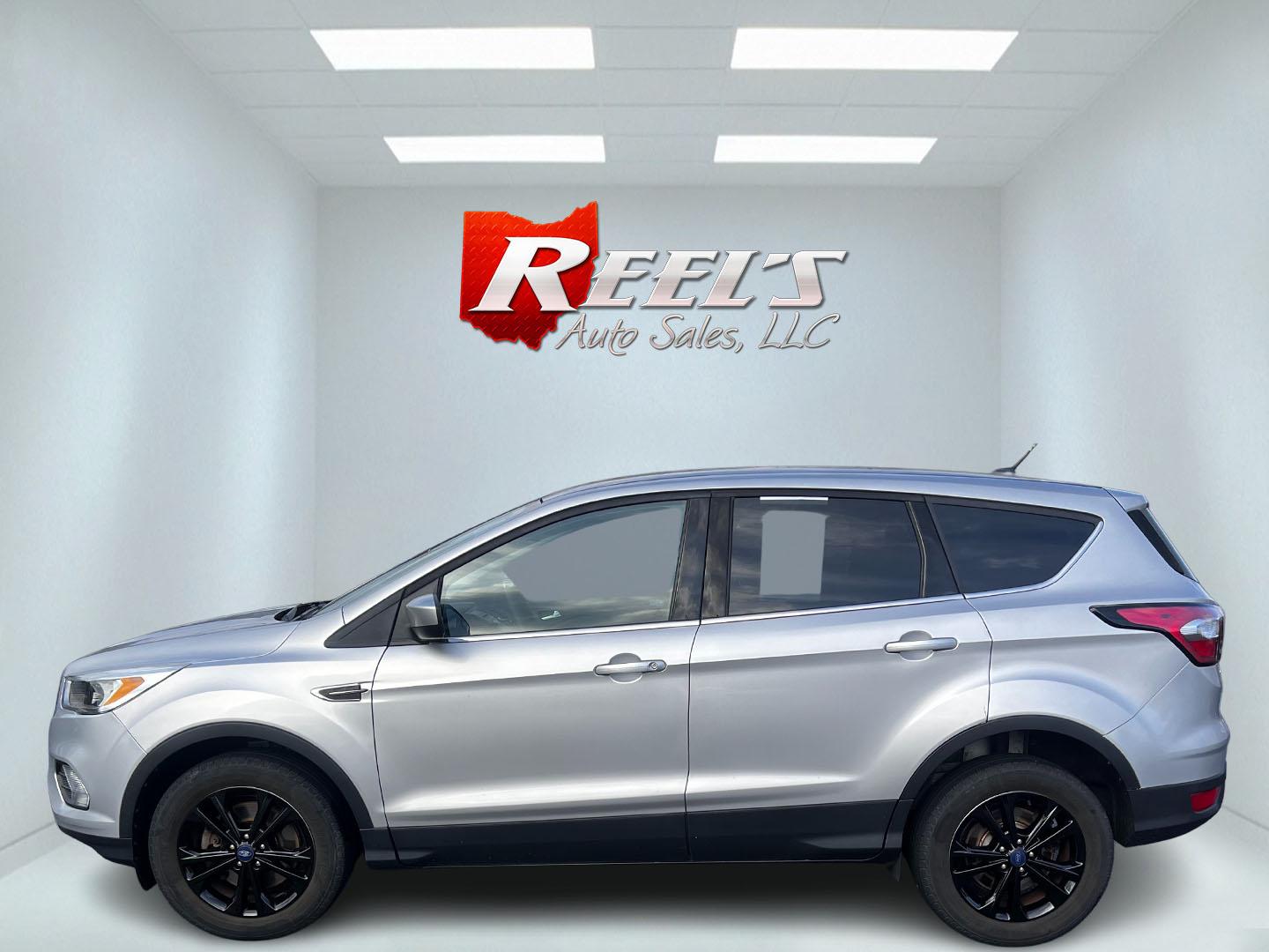 2017 Silver /Black Ford Escape SE 4WD (1FMCU9GD8HU) with an 1.5L I4 DOHC 16V TURBO engine, 6A transmission, located at 11115 Chardon Rd. , Chardon, OH, 44024, (440) 214-9705, 41.580246, -81.241943 - Photo#9