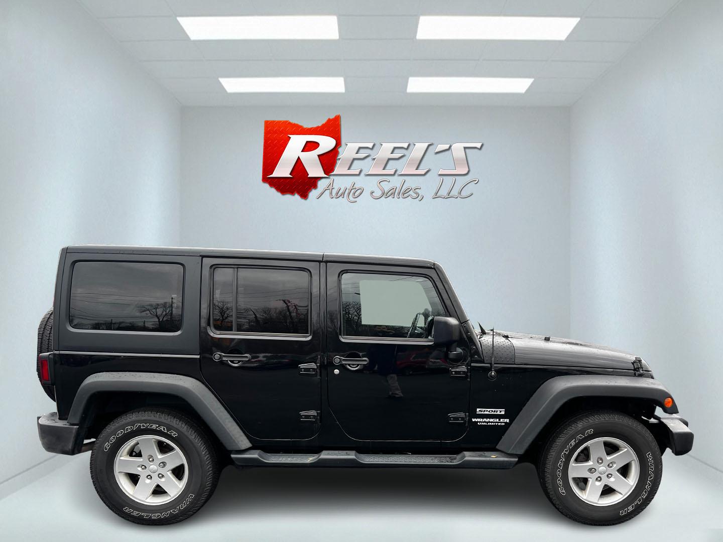 2015 Jeep Wrangler Unlimited Sport 4WD (1C4BJWDG6FL) with an 3.6L V6 DOHC 24V FFV engine, located at 547 E. Main St., Orwell, OH, 44076, (440) 437-5893, 41.535435, -80.847855 - This 2015 Jeep Wrangler Unlimited Sport is a versatile off-road vehicle powered by a 3.6-liter Pentastar V6 engine, known for its robust performance. It is equipped with a 5-speed automatic transmission that aids in seamless gear transitions. Notable for its off-road prowess, the Wrangler features a - Photo#4