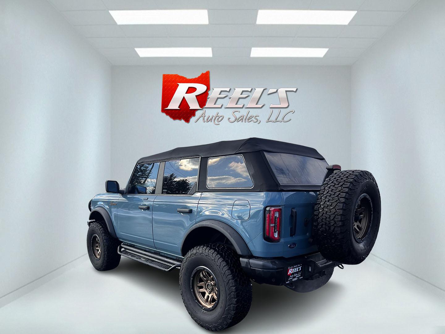 2022 Blue /Black Ford Bronco Badlands 4-Door (1FMEE5DP6NL) with an 2.7L V6 DOHC 24V TWIN TURBO engine, 10 Speed Auto transmission, located at 11115 Chardon Rd. , Chardon, OH, 44024, (440) 214-9705, 41.580246, -81.241943 - This 2022 Ford Bronco Badlands, equipped with a robust 2.7L Twin Turbo EcoBoost V6 engine, delivers an impressive 330 horsepower and 415 lb-ft of torque, making it a formidable choice for off-road enthusiasts. Its 10-speed automatic transmission ensures smooth and responsive performance, while 37" a - Photo#7