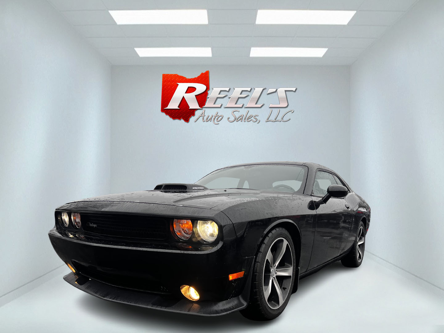 photo of 2014 Dodge Challenger R/T Shaker