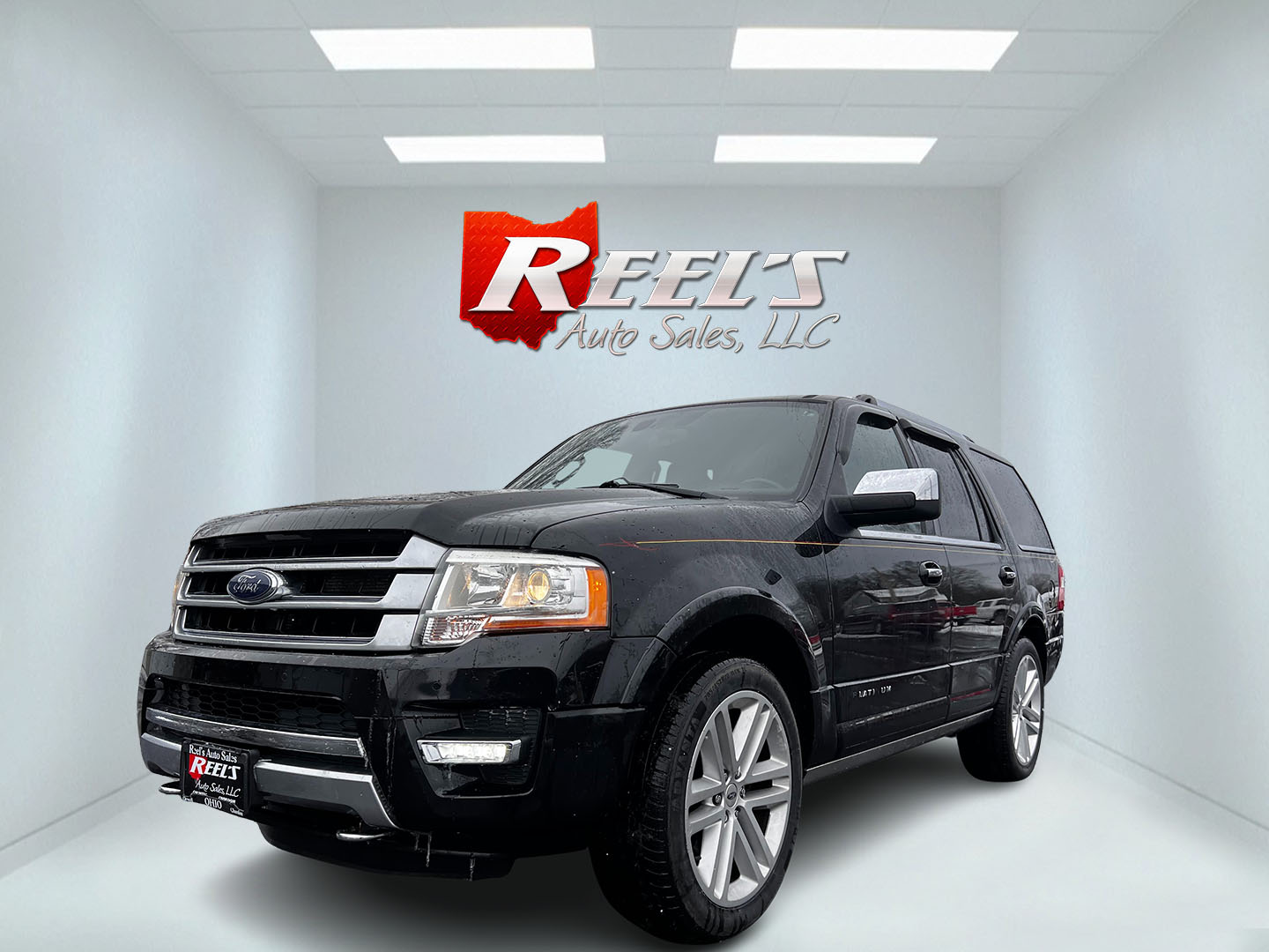 photo of 2016 Ford Expedition Platinum 4WD