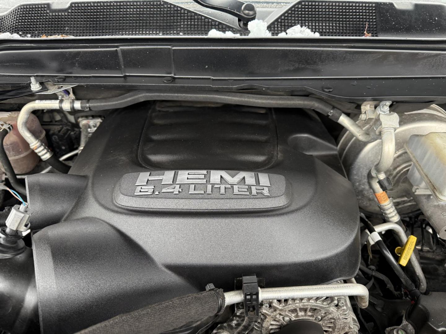 2019 Silver /Black RAM 2500 Big Horn Crew Cab SWB 4WD (3C6UR5DJ9KG) with an 6.4L V8 engine, 8A transmission, located at 11115 Chardon Rd. , Chardon, OH, 44024, (440) 214-9705, 41.580246, -81.241943 - Photo#10