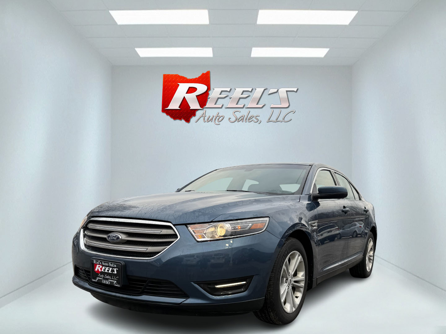 photo of 2018 Ford Taurus SEL FWD