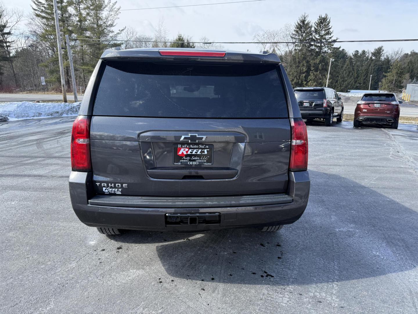 2018 Gray /Black Chevrolet Tahoe LT 4WD (1GNSKBKC5JR) with an 5.3L V8 OHV 16V engine, 6A transmission, located at 547 E. Main St., Orwell, OH, 44076, (440) 437-5893, 41.535435, -80.847855 - This One Owner 2018 Chevrolet Tahoe LT 4WD is a formidable SUV known for its powerful performance and comprehensive set of features. Its 5.3 Vortec V8 engine paired with a 6-speed automatic transmission delivers a balanced combination of power and efficiency, suitable for both urban and off-road adv - Photo#8