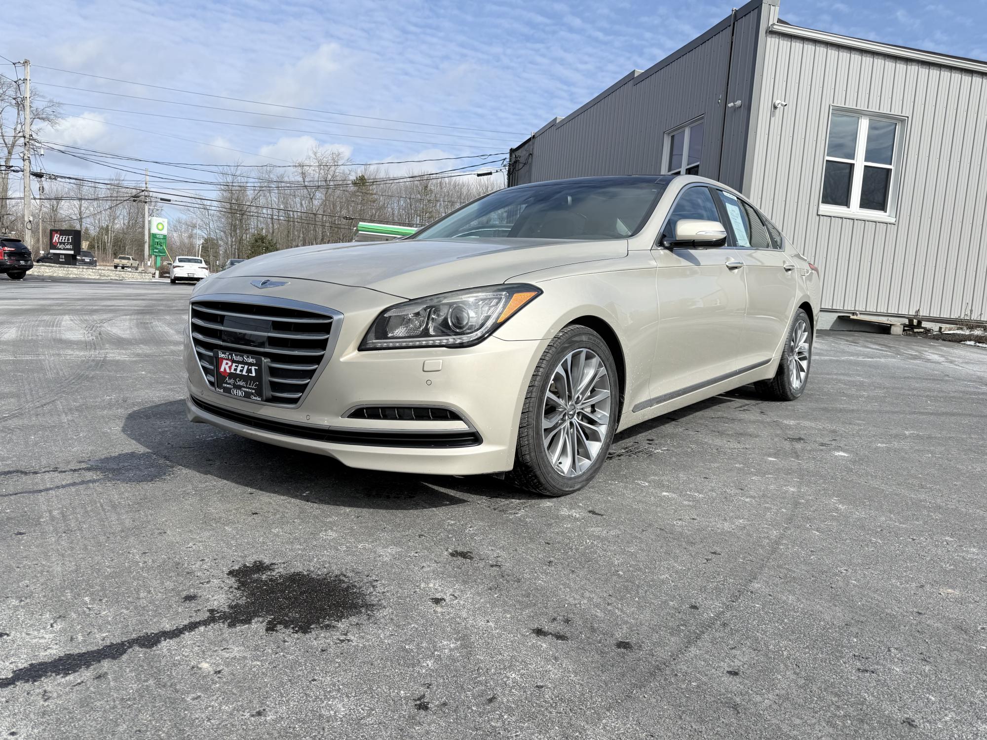 photo of 2015 Hyundai Genesis 3.8L AWD