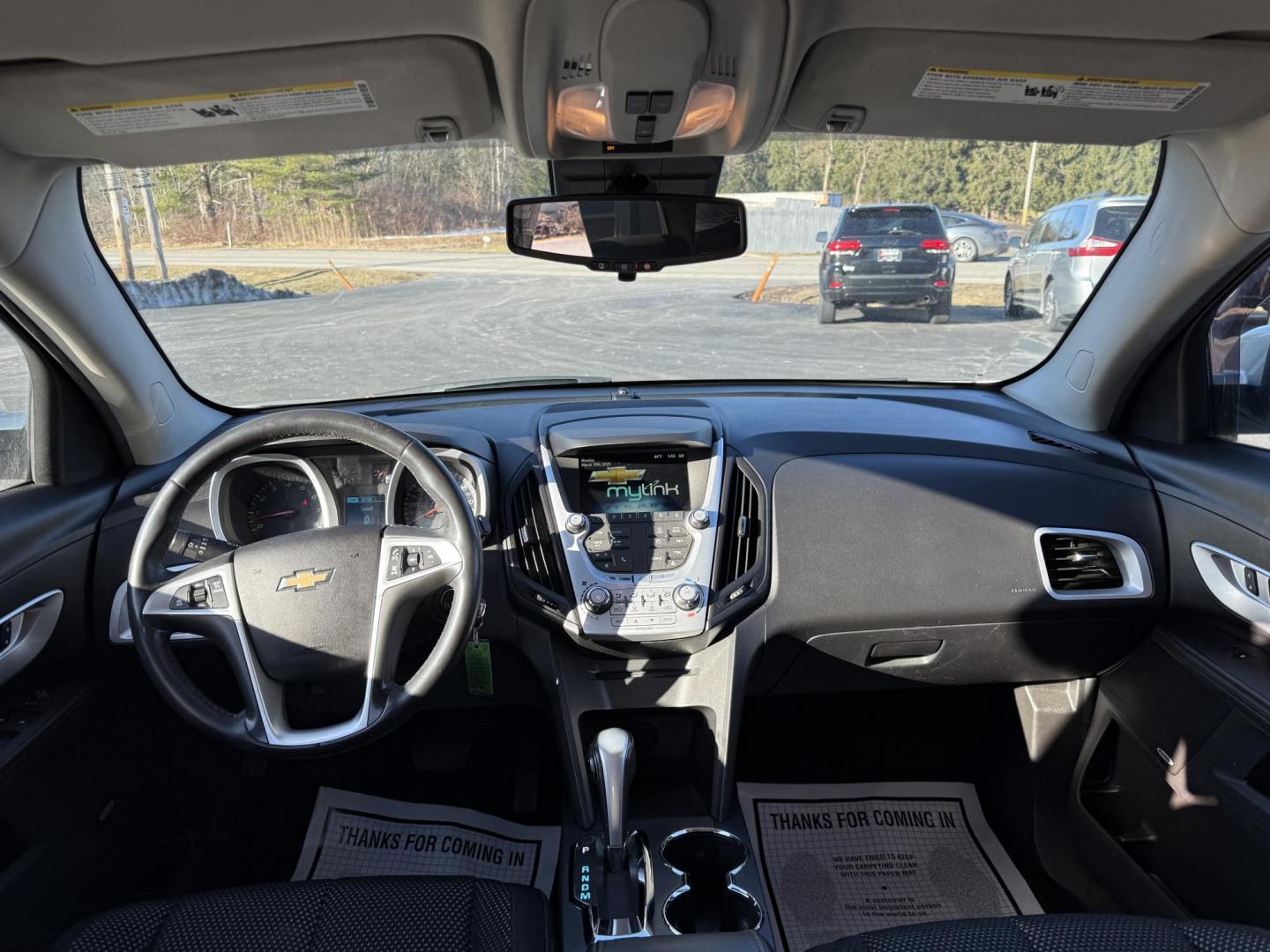 2015 Gold /Black Chevrolet Equinox 1LT AWD (2GNFLFE35F6) with an 3.6L V6 DOHC 24V engine, 6-Speed Automatic transmission, located at 547 E. Main St., Orwell, OH, 44076, (440) 437-5893, 41.535435, -80.847855 - Photo#32