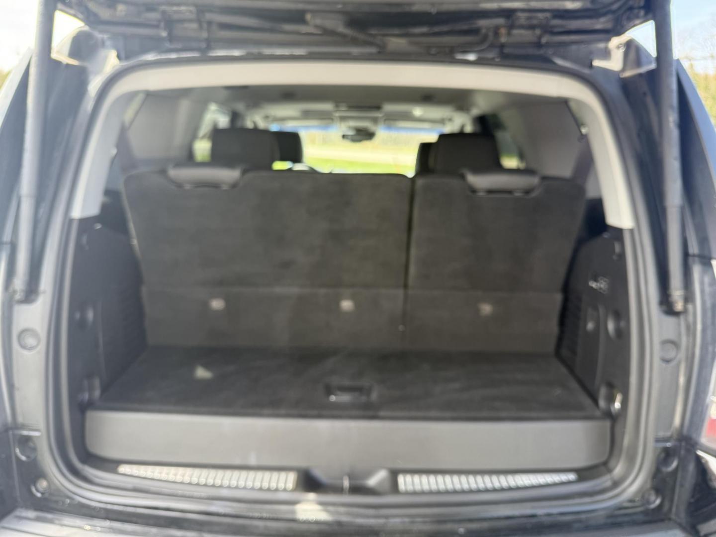 2015 Black /Black GMC Yukon Denali 4WD (1GKS2CKJXFR) with an 6.2L V8 OHV 16V engine, 8-Speed Automatic transmission, located at 11115 Chardon Rd. , Chardon, OH, 44024, (440) 214-9705, 41.580246, -81.241943 - This 2015 GMC Yukon is the best the GMC has to offer. It combines power, comfort, and advanced technology. Equipped with a robust 6.2-liter V8 engine delivering 420 horsepower and 460 lb-ft of torque, paired with an 8-speed automatic transmission, it is designed for performance and can tow up to 8,1 - Photo#36